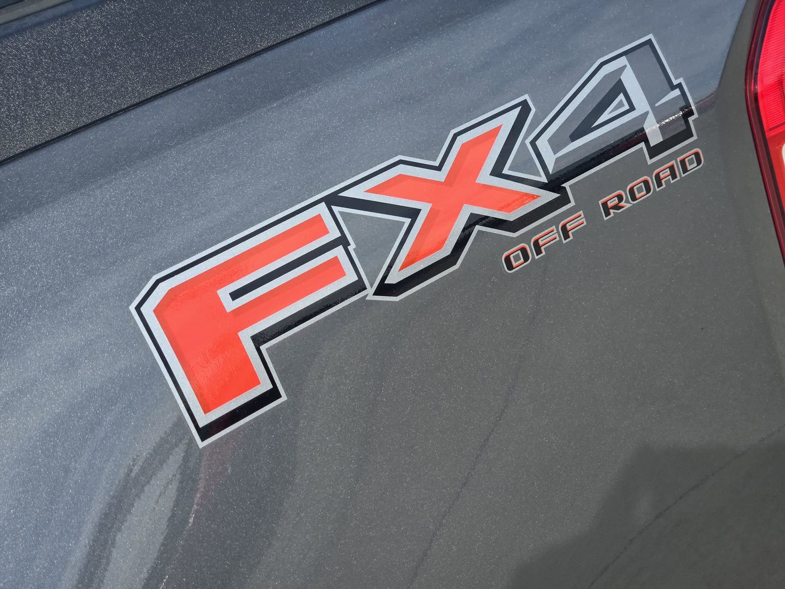 Certified 2024 Ford Maverick Lariat w/ FX4 Off-Road Package image 12