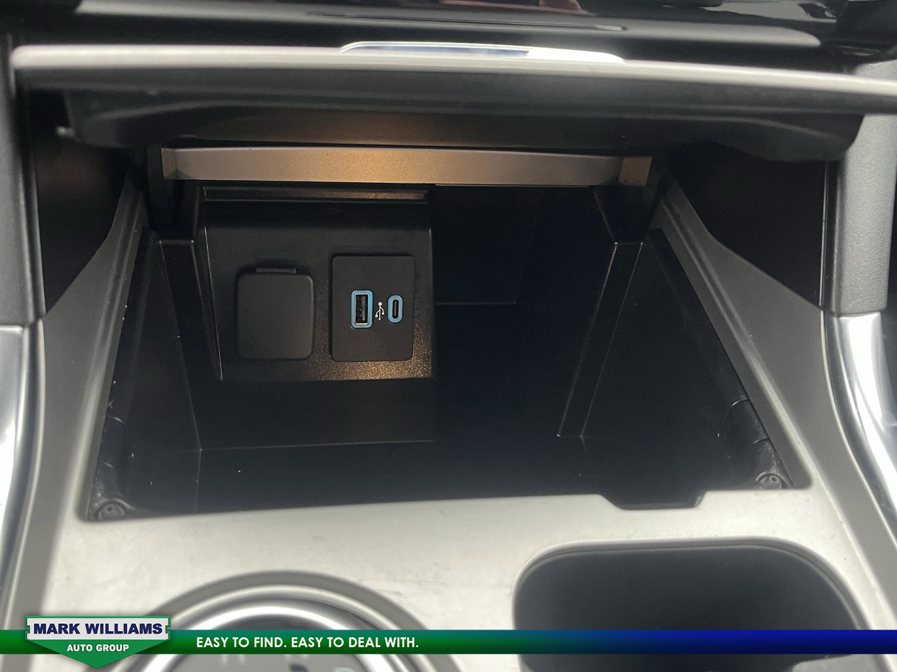 Certified 2022 Ford Explorer Limited w/ Equipment Group 301A image 22