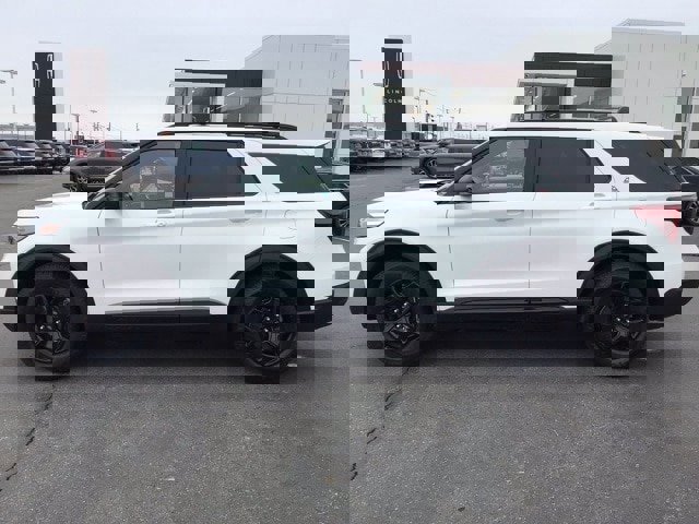 Certified 2022 Ford Explorer Timberline image 2