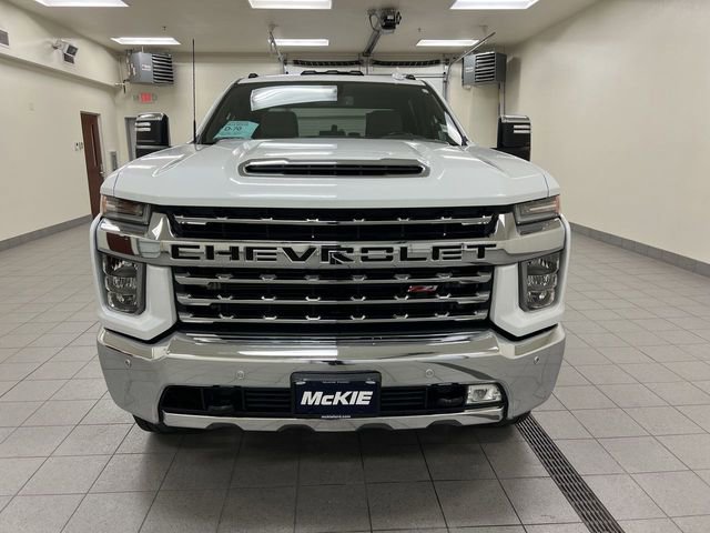 Used 2022 Chevrolet Silverado 3500 LTZ AWD/4WD image 3