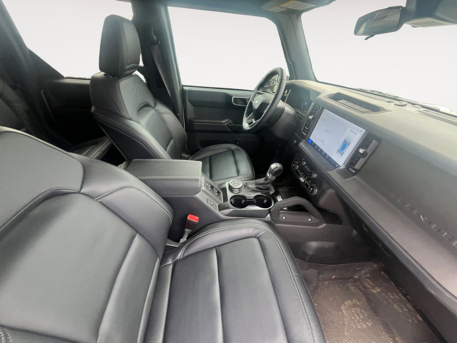 Certified 2025 Ford Bronco Big Bend w/ Black Diamond Package AWD/4WD image 15