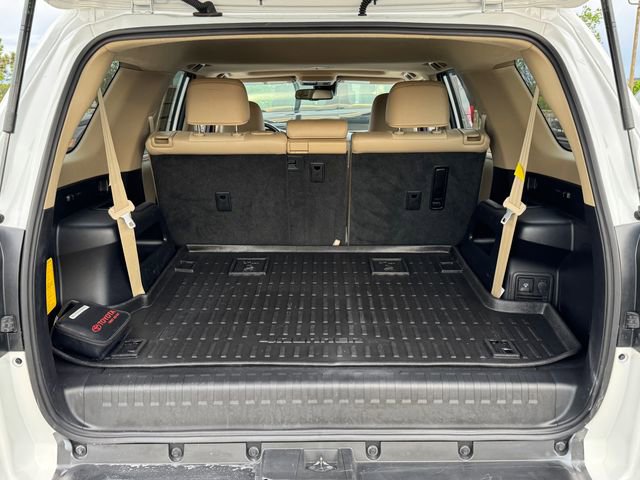 Used 2024 Toyota 4Runner SR5 Premium w/ Moonroof Package AWD/4WD image 17