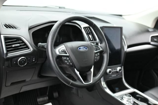 Certified 2022 Ford Edge Titanium AWD/4WD image 16
