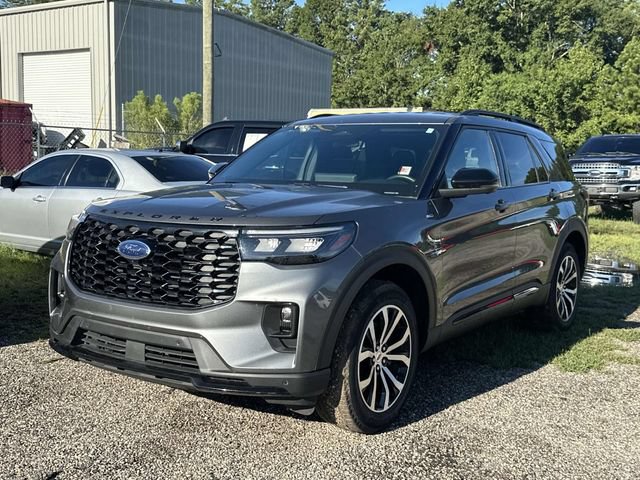 Certified 2025 Ford Explorer ST-Line AWD/4WD image 11