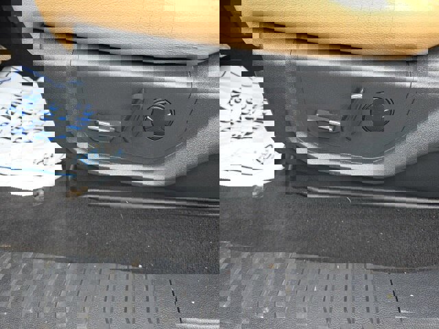 Certified 2022 Ford F350 Lariat w/ Lariat Value Package image 11