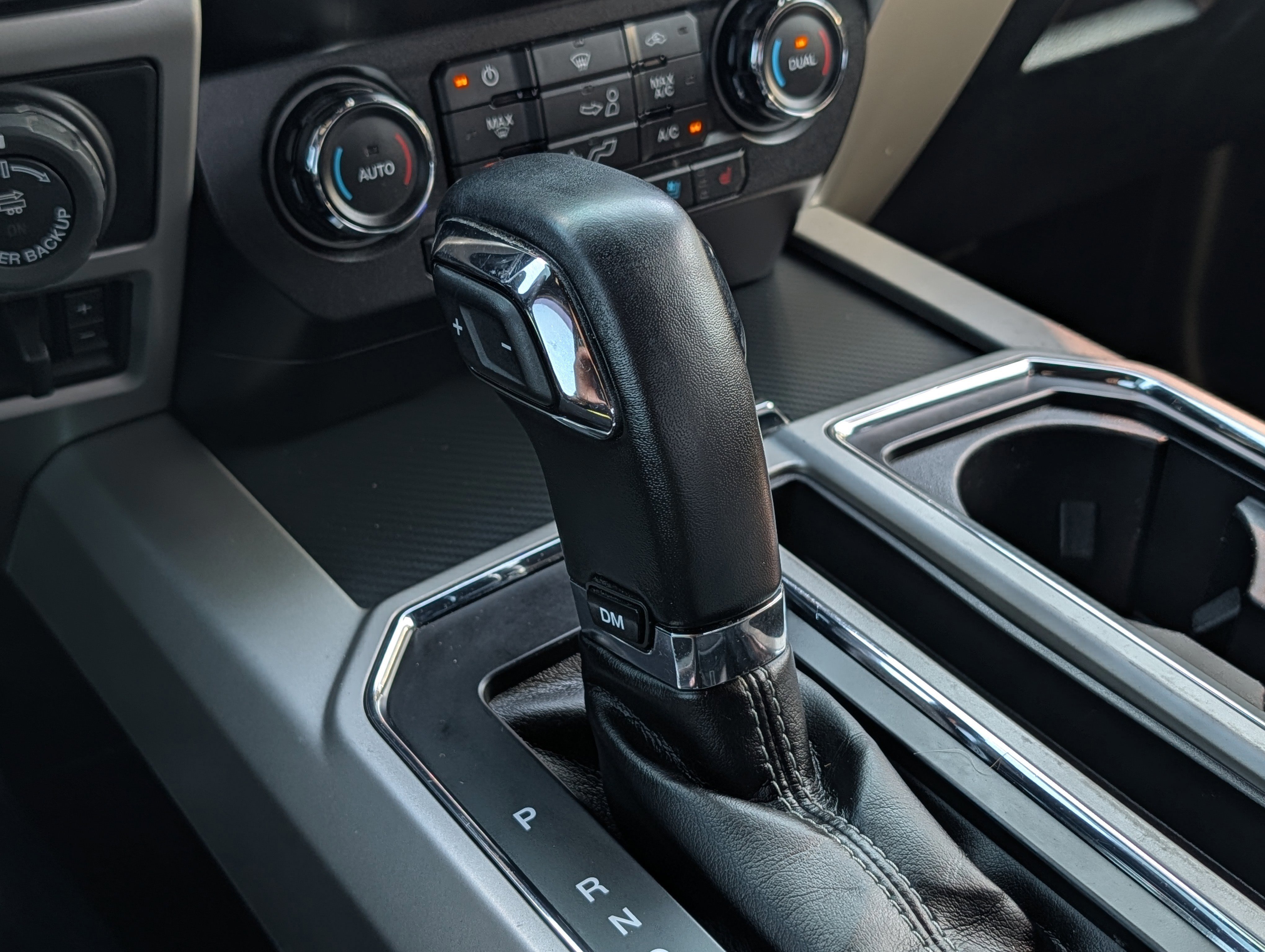 Certified 2019 Ford F150 Lariat image 31