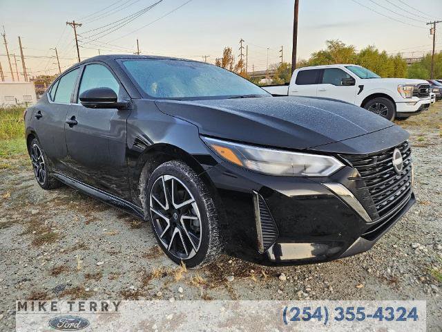 Used 2025 Nissan Sentra SR FWD image 1