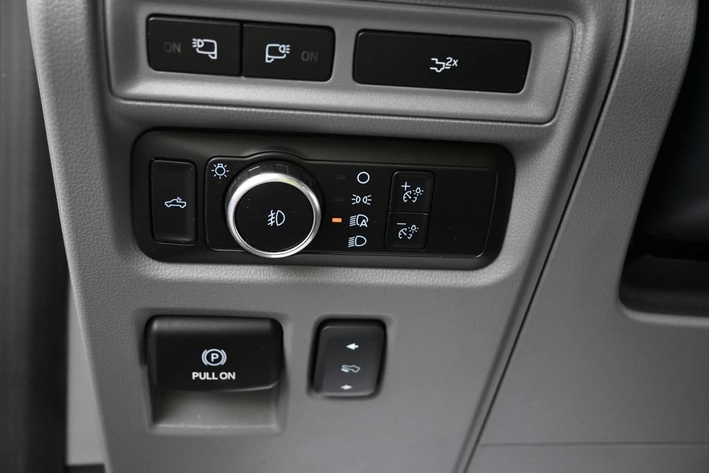 Certified 2024 Ford F150 Lariat AWD/4WD image 15