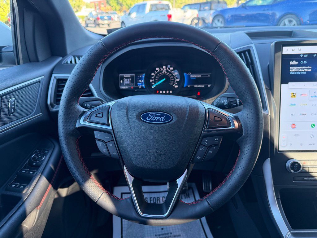 Certified 2024 Ford Edge ST-Line AWD/4WD image 16