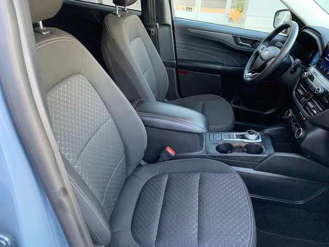 Certified 2024 Ford Escape Active AWD/4WD image 10