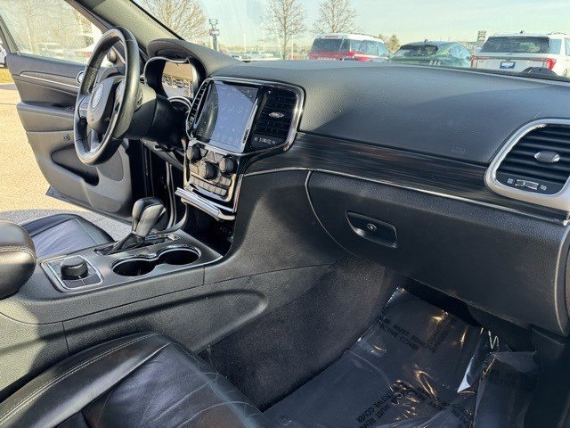 Used 2022 Jeep Grand Cherokee Limited w/ Trailer Tow Group IV image 38