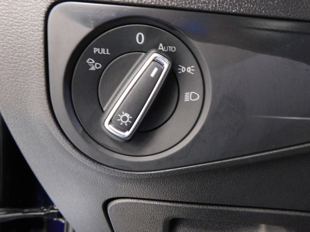 Used 2022 Volkswagen Tiguan SEL R-Line AWD/4WD image 19