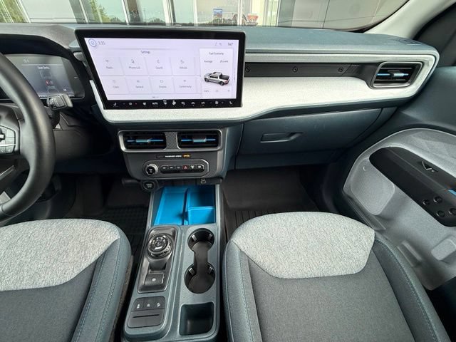 Certified 2025 Ford Maverick XLT w/ XLT Luxury Package AWD/4WD image 21