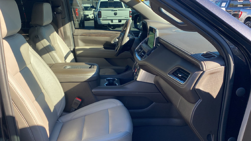 Used 2022 Chevrolet Tahoe LT w/ LT Signature Plus Package AWD/4WD image 12