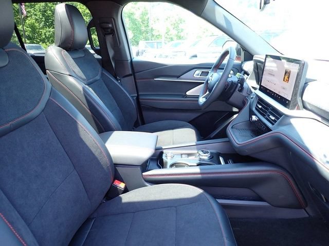 Certified 2025 Ford Explorer ST AWD/4WD image 11
