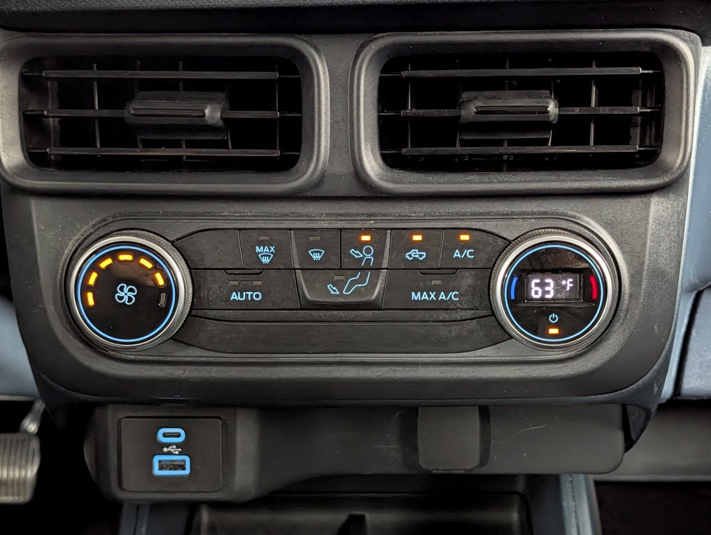 Certified 2022 Ford Maverick XL FWD image 15