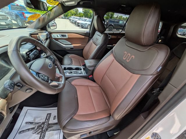 Certified 2023 Ford Explorer King Ranch w/ Technology Package AWD/4WD image 7
