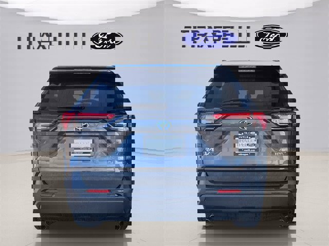 Used 2019 Toyota RAV4 LE image 16