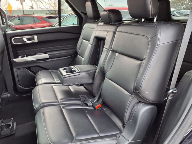 Certified 2024 Ford Explorer XLT w/ Equipment Group 202A image 9