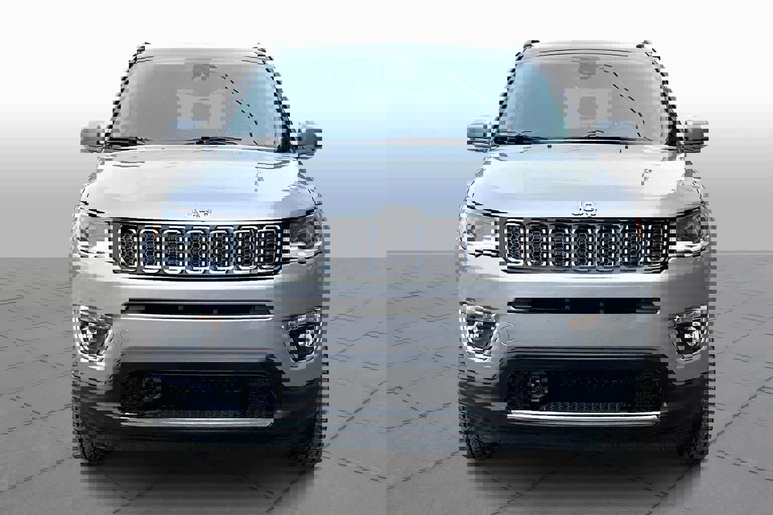 Used 2017 Jeep Compass Limited image 7