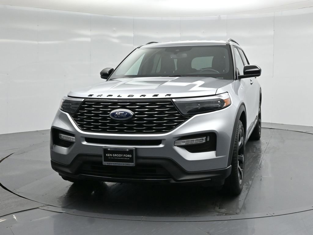 Certified 2023 Ford Explorer ST-Line w/ Class IV Trailer Tow Package image 28