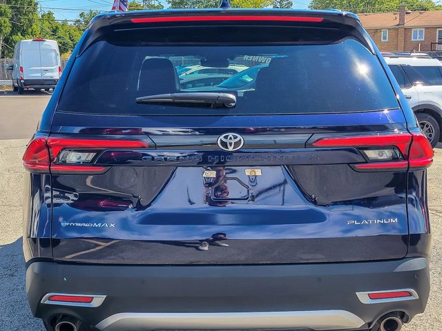 Used 2024 Toyota Grand Highlander AWD Hybrid image 3