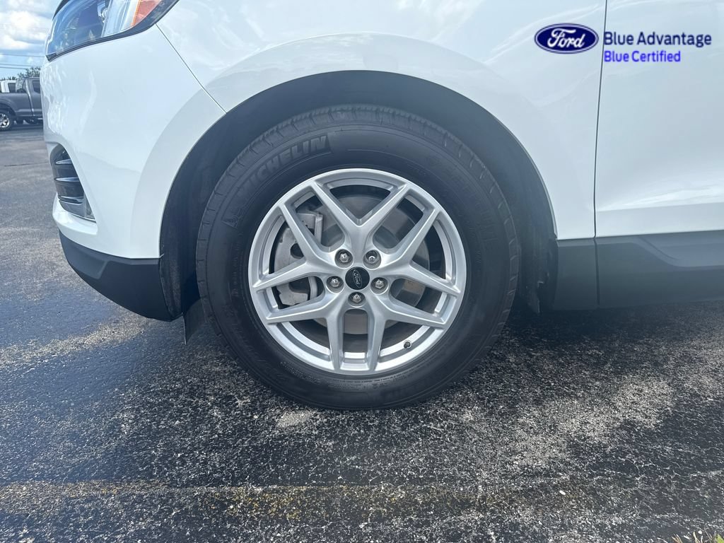 Certified 2024 Ford Edge SEL w/ Convenience Package AWD/4WD image 10