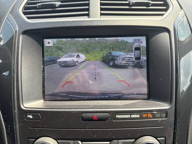 Certified 2019 Ford Explorer XLT w/ Equipment Group 202A AWD/4WD image 29