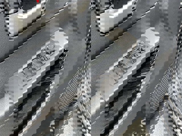 Used 2024 Toyota Tundra Limited image 17