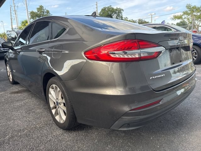 Certified 2019 Ford Fusion SE FWD image 4