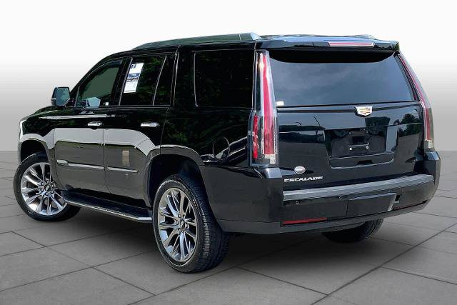 Used 2020 Cadillac Escalade Luxury w/ Escalade Sport Edition AWD/4WD image 13
