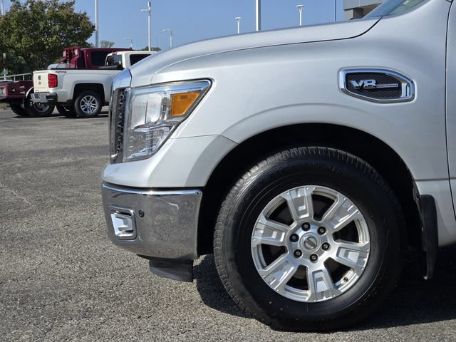 Used 2017 Nissan Titan SV RWD image 9