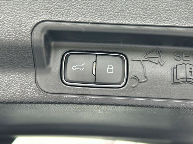 Certified 2023 Ford Explorer Limited w/ Limited Technology Package RWD image 11