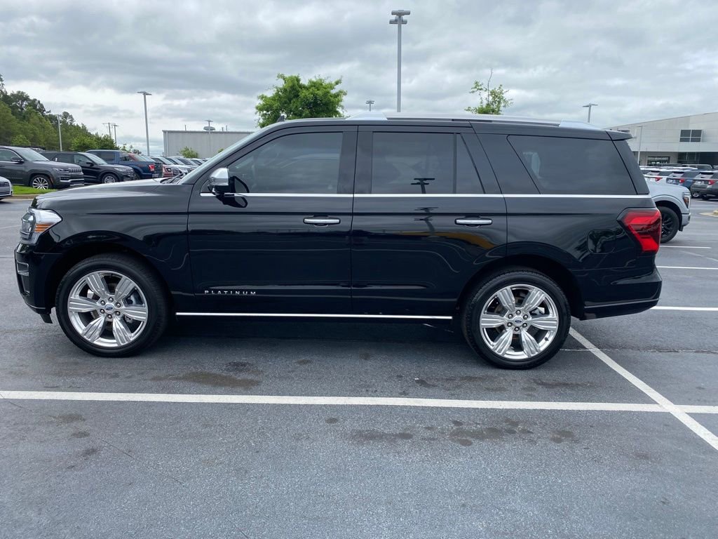 Certified 2023 Ford Expedition Platinum AWD/4WD image 4
