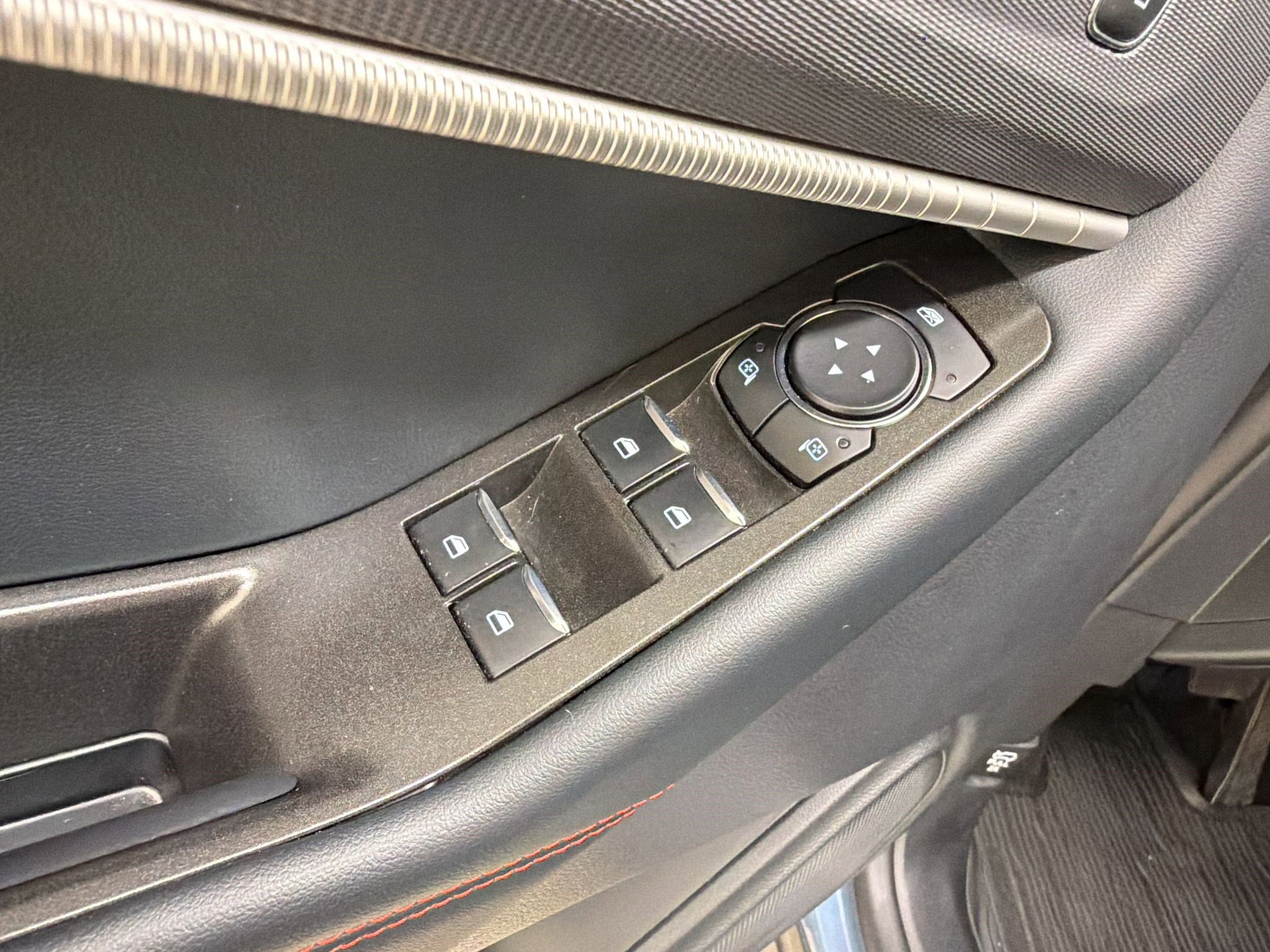 Certified 2025 Ford Explorer ST-Line RWD image 20