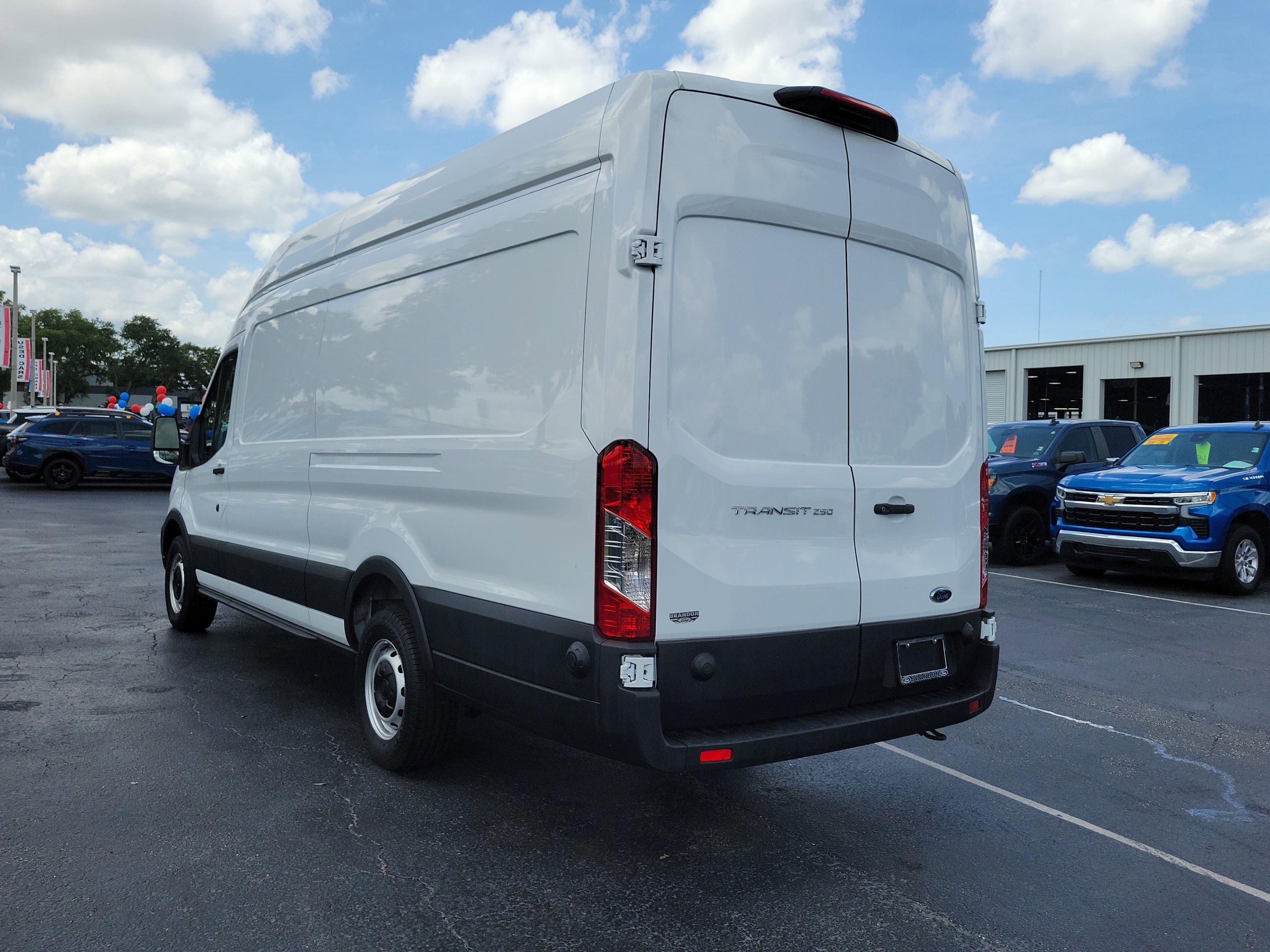 Certified 2025 Ford Transit 250 148 High Roof Extended RWD image 7