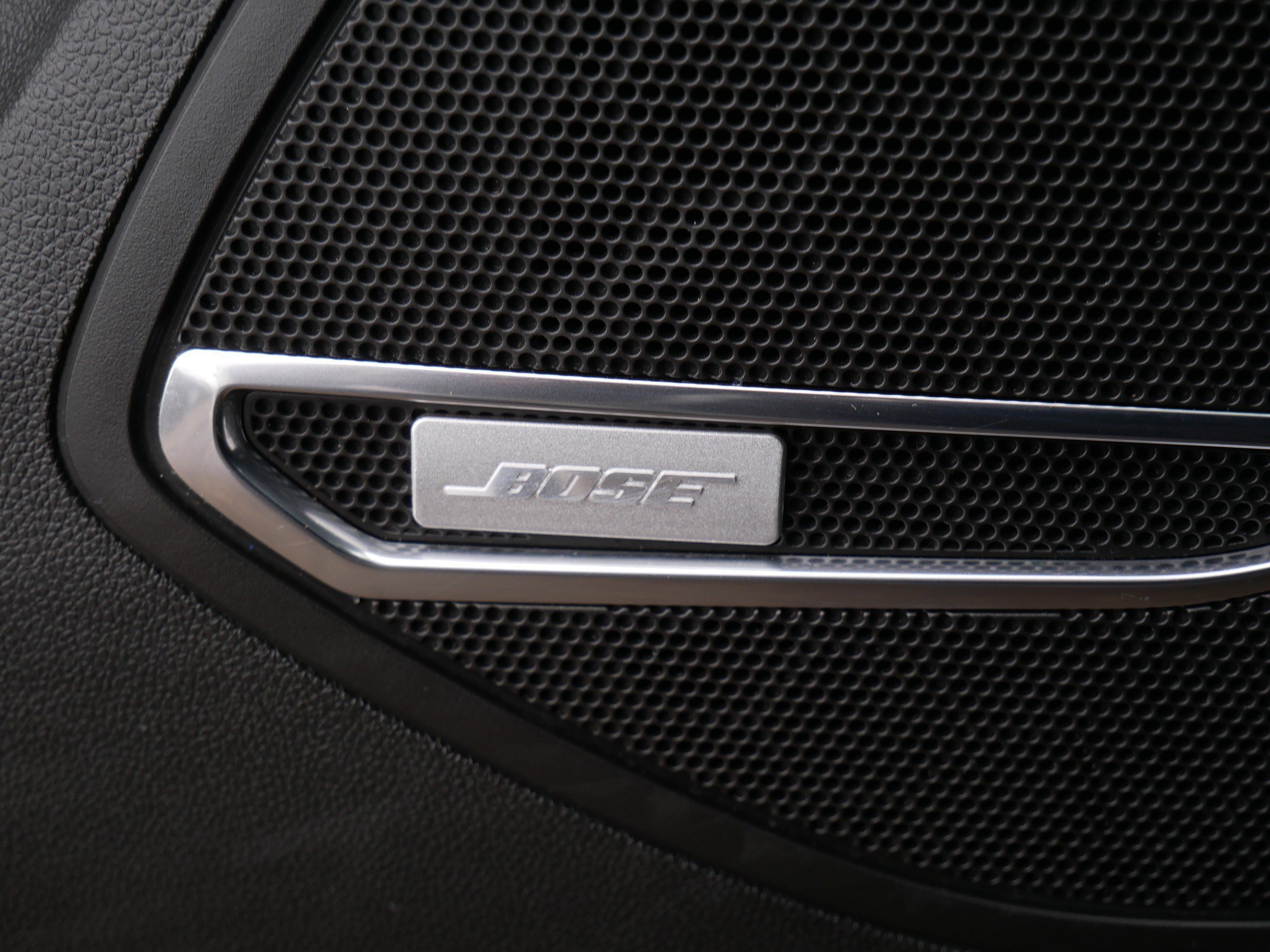 Used 2021 Buick Envision Essence w/ Technology Package I image 27