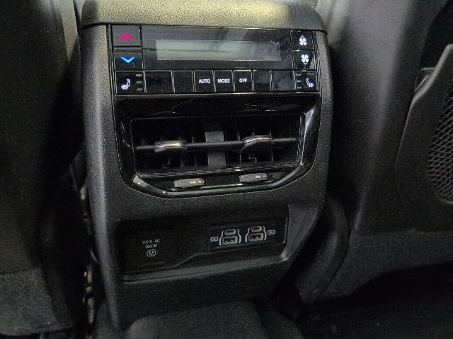 Used 2023 Jeep Grand Cherokee L Limited w/ Luxury Tech Group II AWD/4WD image 32