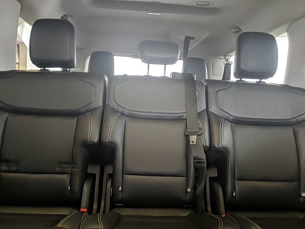 Certified 2025 Ford Expedition Max Platinum image 37