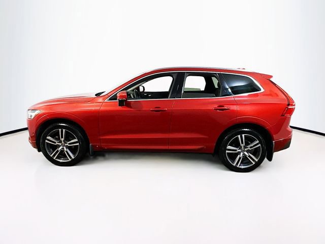 Used 2019 Volvo XC60 T5 Momentum w/ Multimedia Package image 4