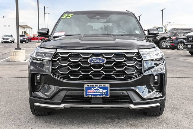 Certified 2025 Ford Explorer Platinum w/ LUX Leather Package AWD/4WD image 2