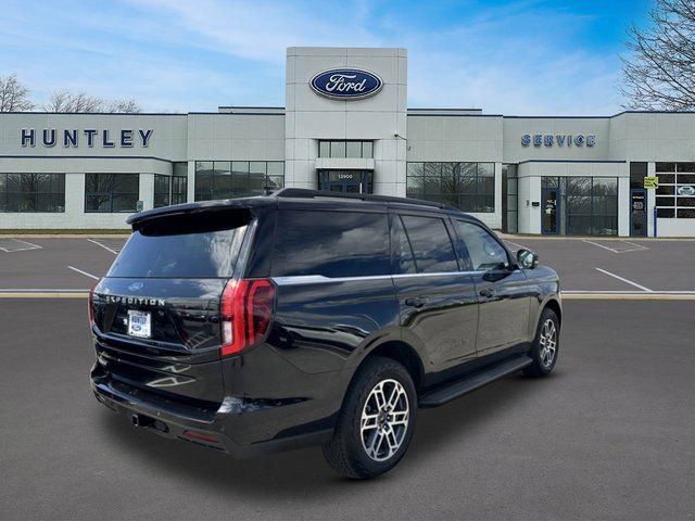 Certified 2025 Ford Expedition Active AWD/4WD image 4