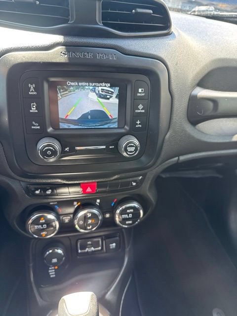 Used 2017 Jeep Renegade Limited AWD/4WD image 31
