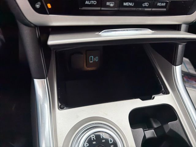 Certified 2024 Ford Explorer XLT w/ Equipment Group 202A image 25