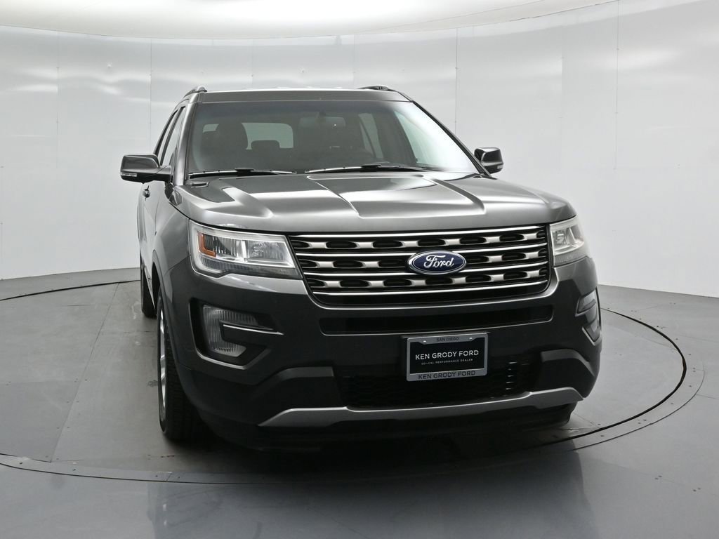 Certified 2017 Ford Explorer XLT w/ Equipment Group 202A image 57