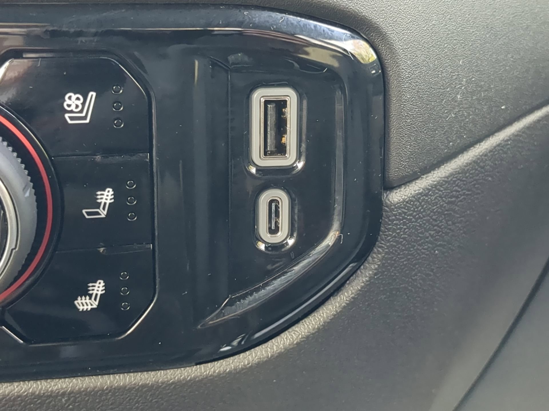 Used 2025 Chevrolet Silverado 2500 ZR2 image 53