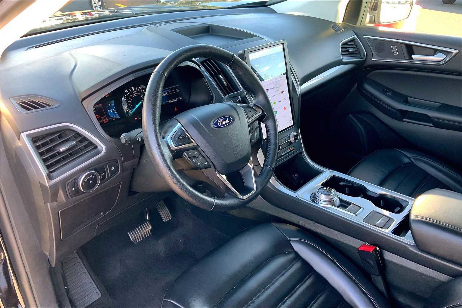 Certified 2024 Ford Edge SEL image 33