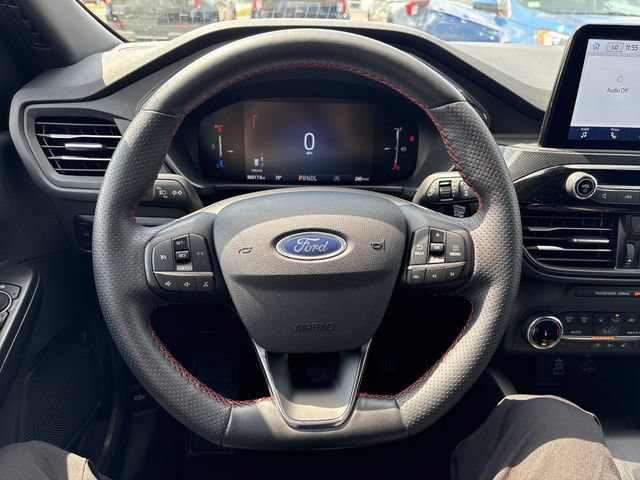 Certified 2025 Ford Escape ST-Line Select AWD/4WD image 29