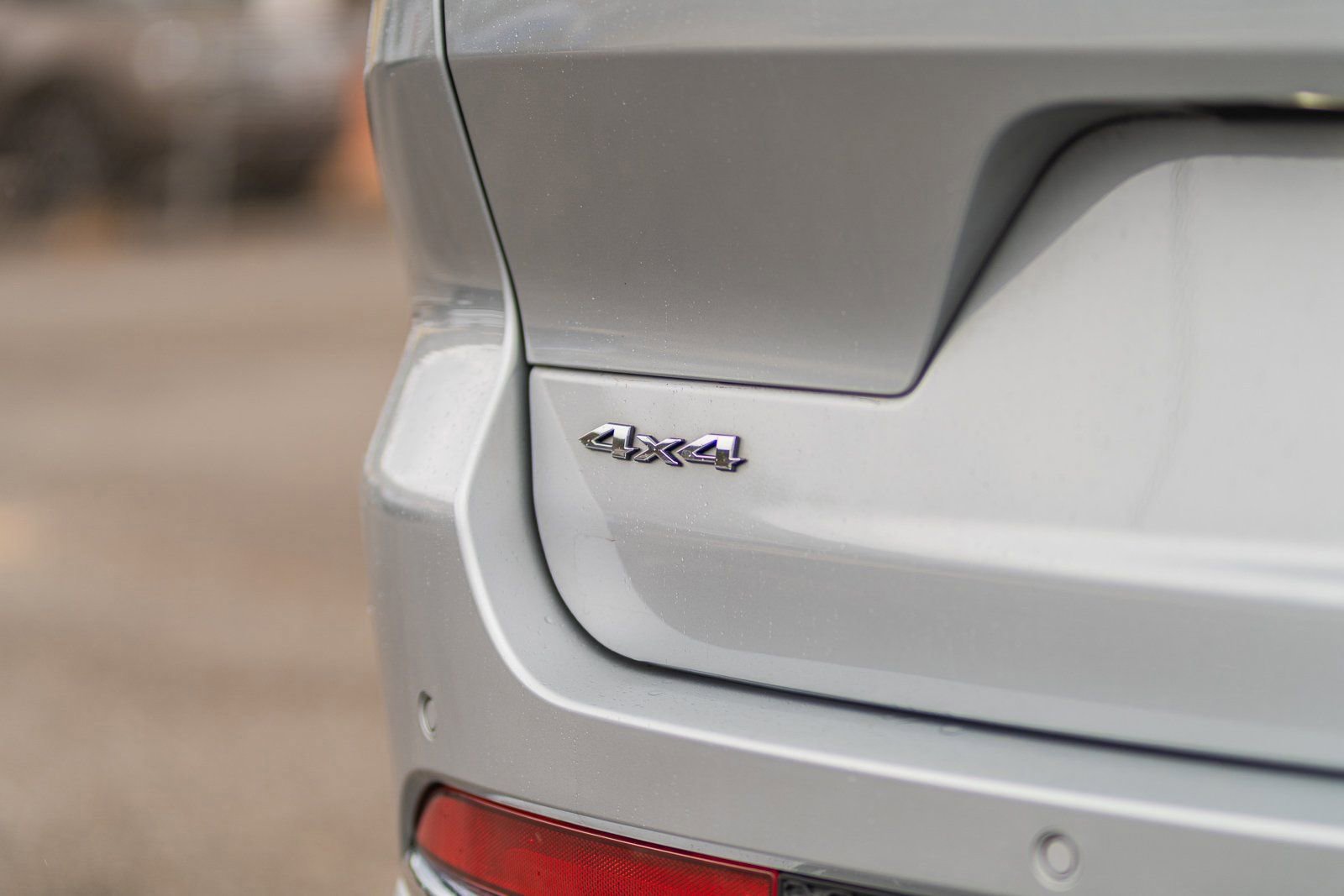 Used 2023 Jeep Grand Cherokee L Overland w/ Rear Seat Video Group I image 12