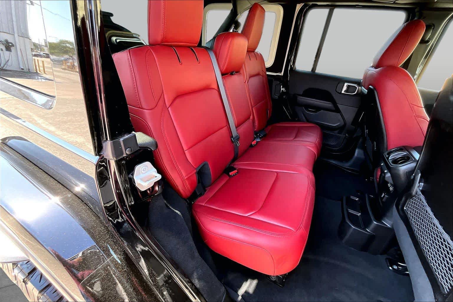Used 2024 Jeep Wrangler Unlimited Rubicon 392 AWD/4WD image 19